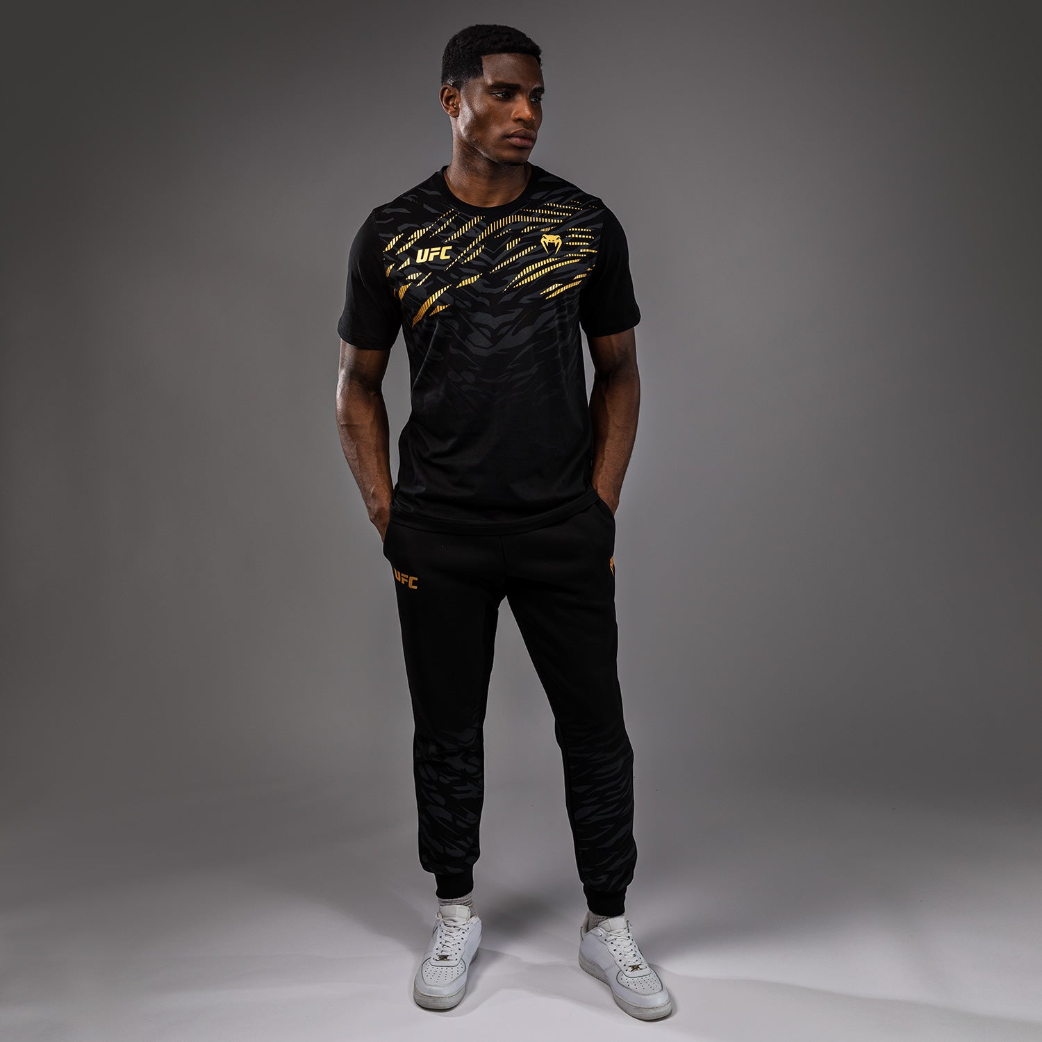 T-shirt à Manches Courtes pour Hommes UFC Fusion by Venum Replica - Champion - product-type_T-Shirts