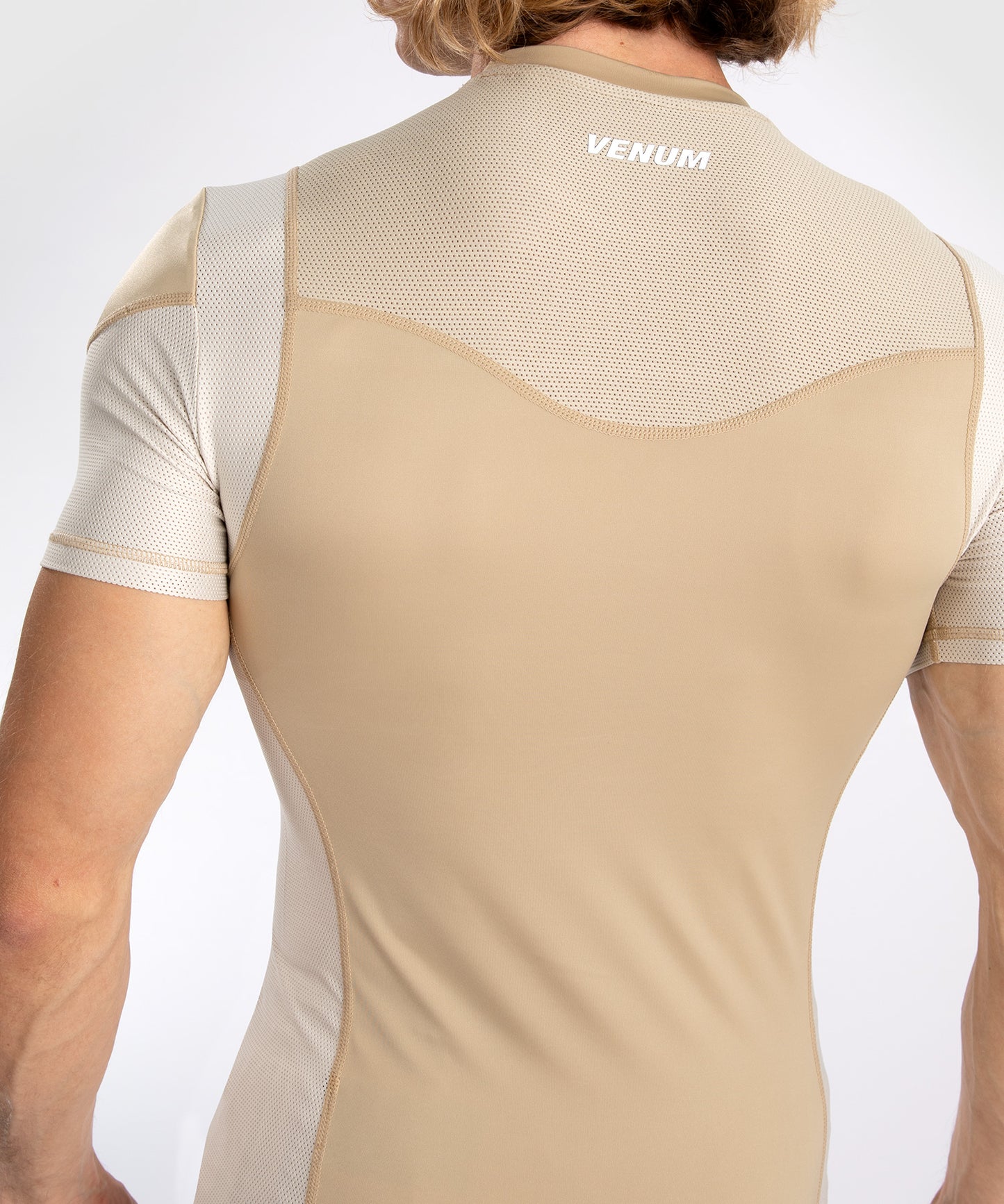 Rashguard À Manches Courtes pour Hommes Venum Tempest - Beige/Sable - product-type_T-Shirts de Compression