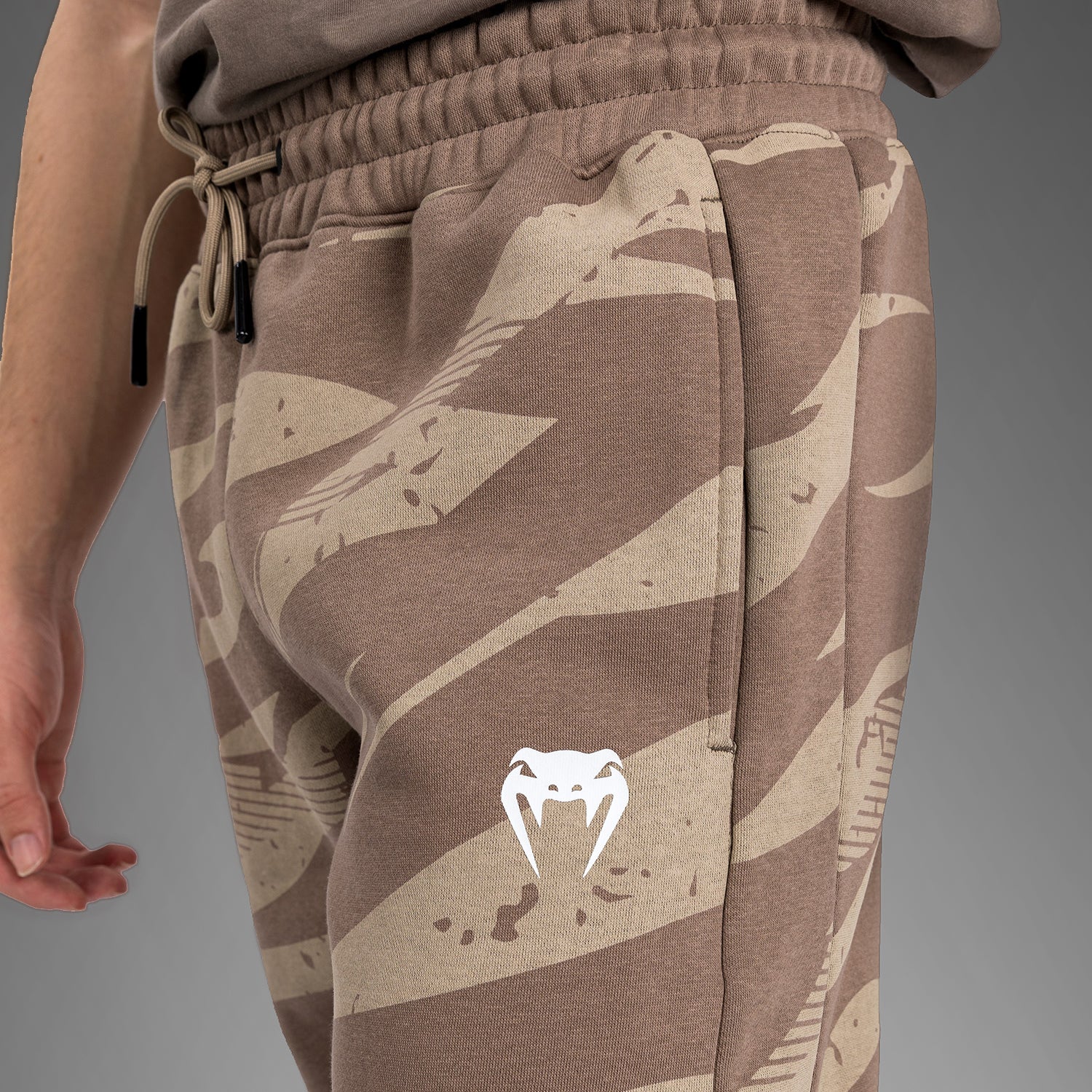 Pantalon pour Hommes UFC Adrenaline by Venum Fight Week - Desert Camo - product-type_Pantalons de jogging