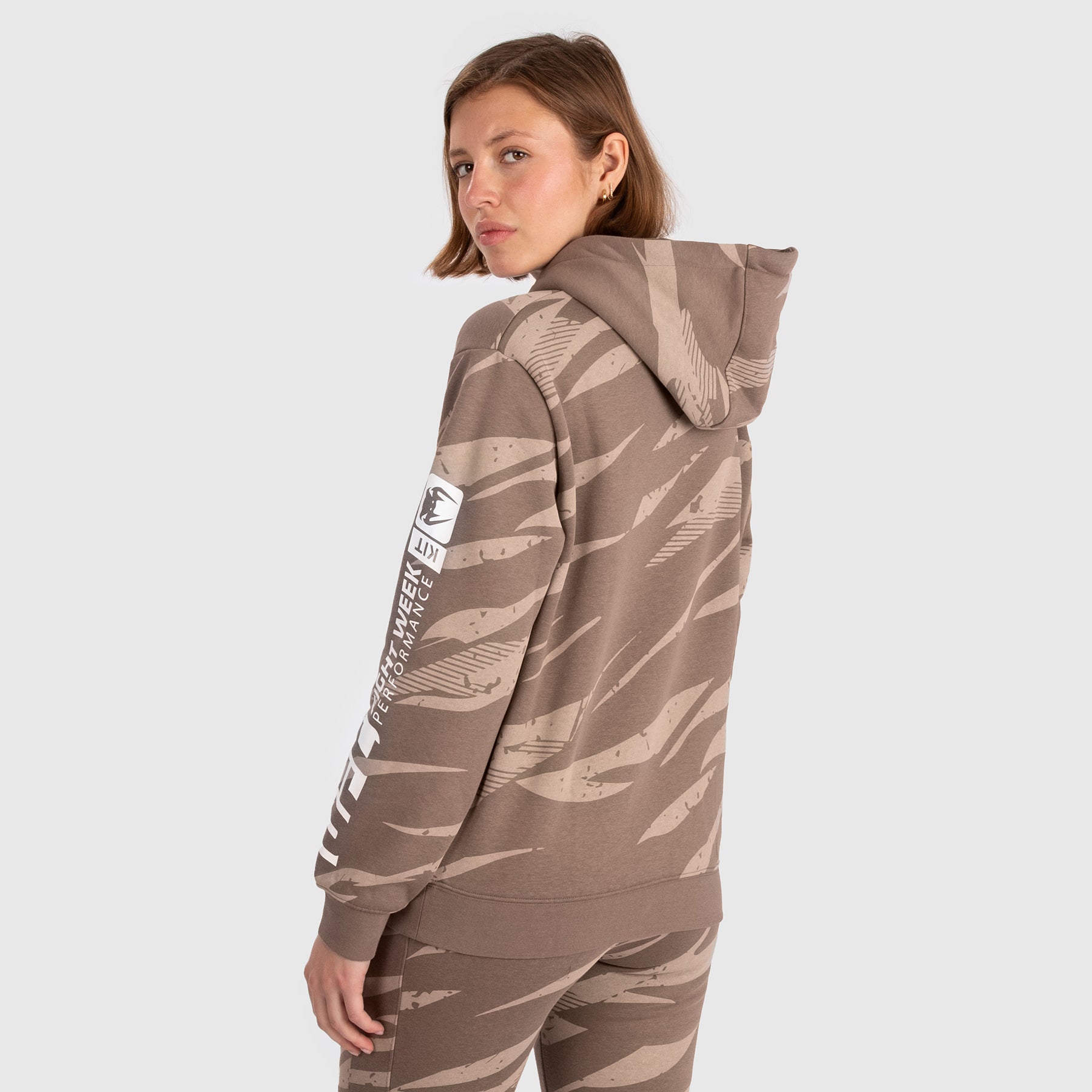 Sweatshirt À Capuche pour Femmes UFC Adrenaline by Venum Fight Week - Desert Camo - product-type_Sweatshirts