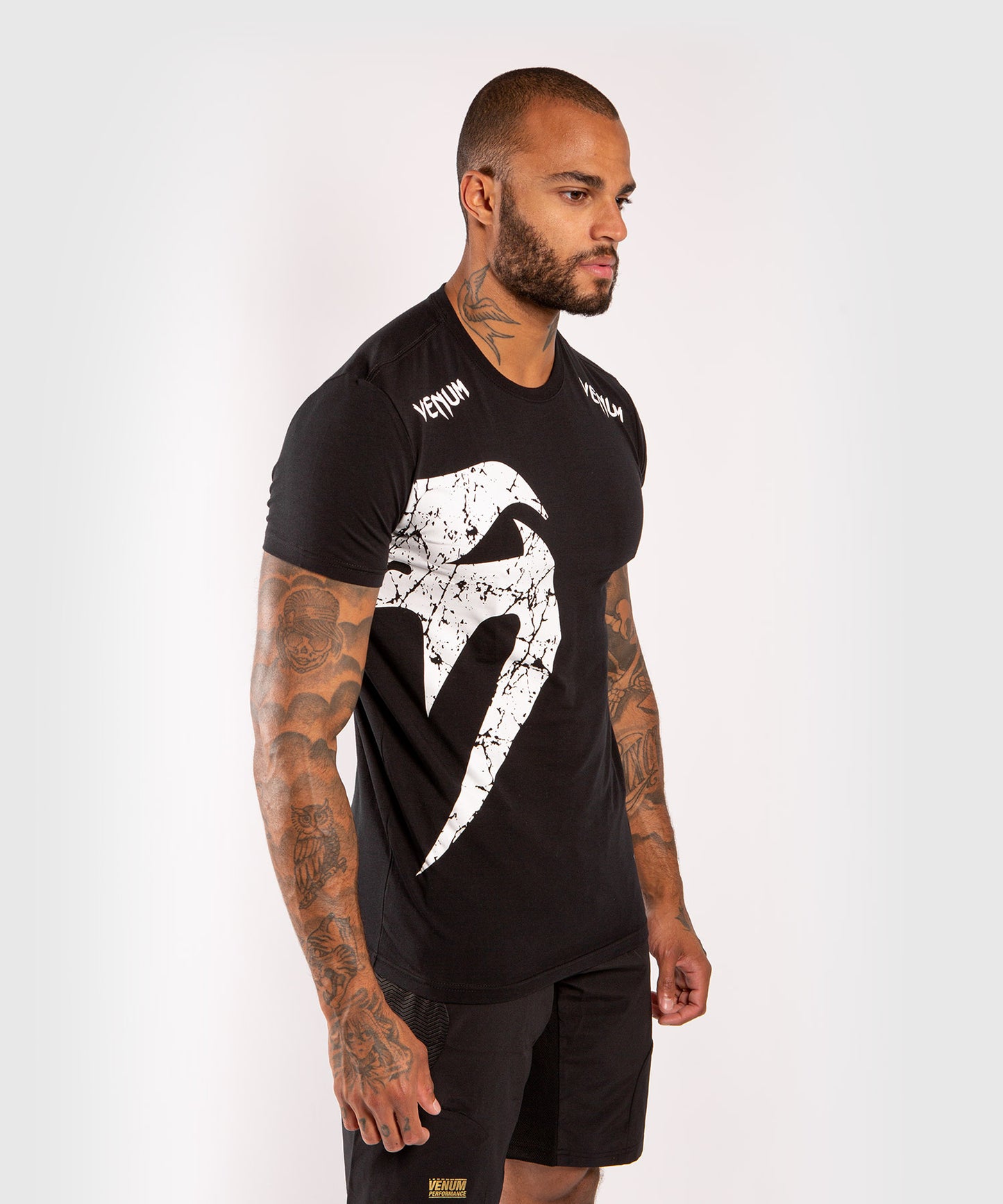 T-shirt Noir Venum Original Giant - product-type_T-Shirts