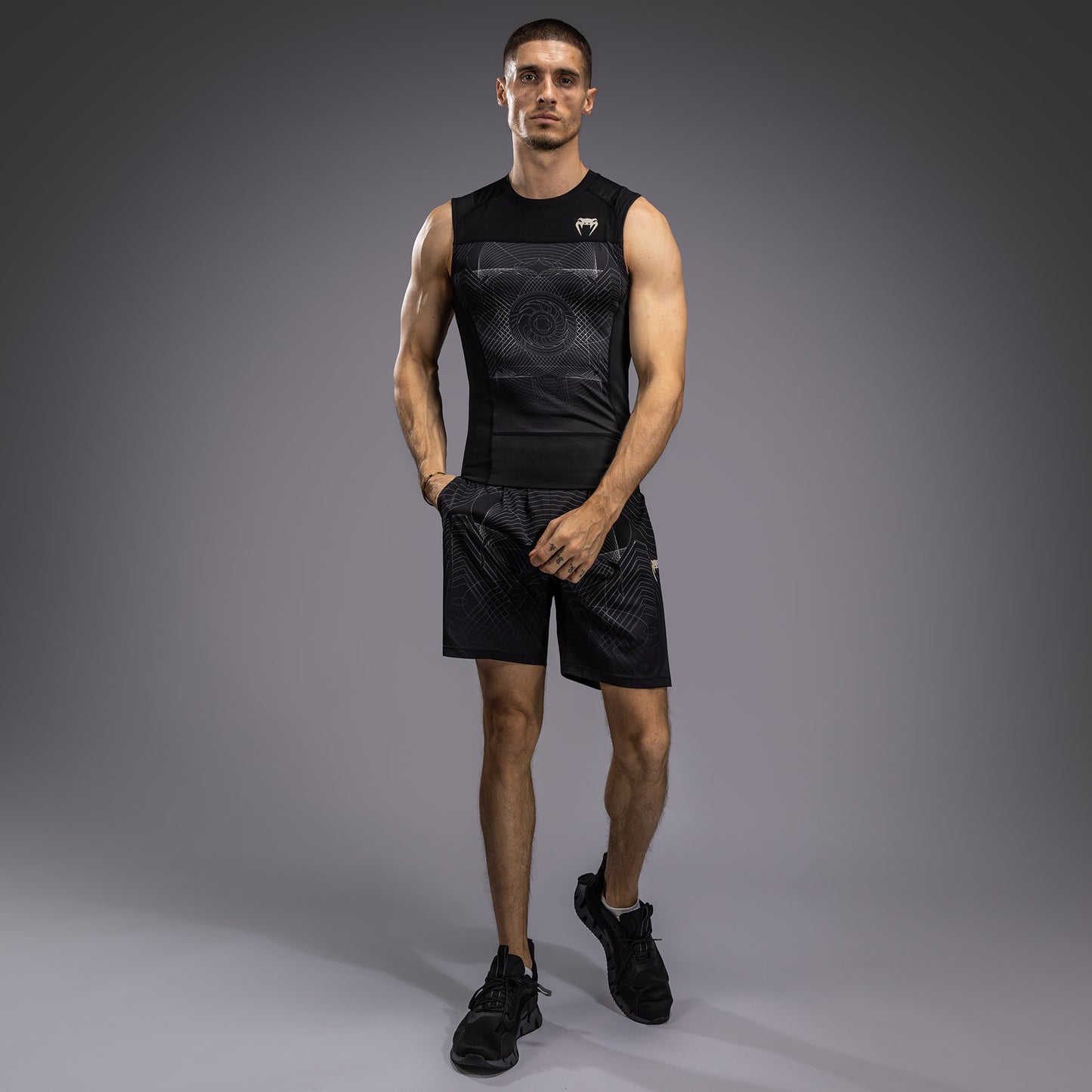 Rashguard sans Manches Venum G-Fit Air pour Hommes - Noir Intense/Sable Désert - product-type_T-Shirts de Compression