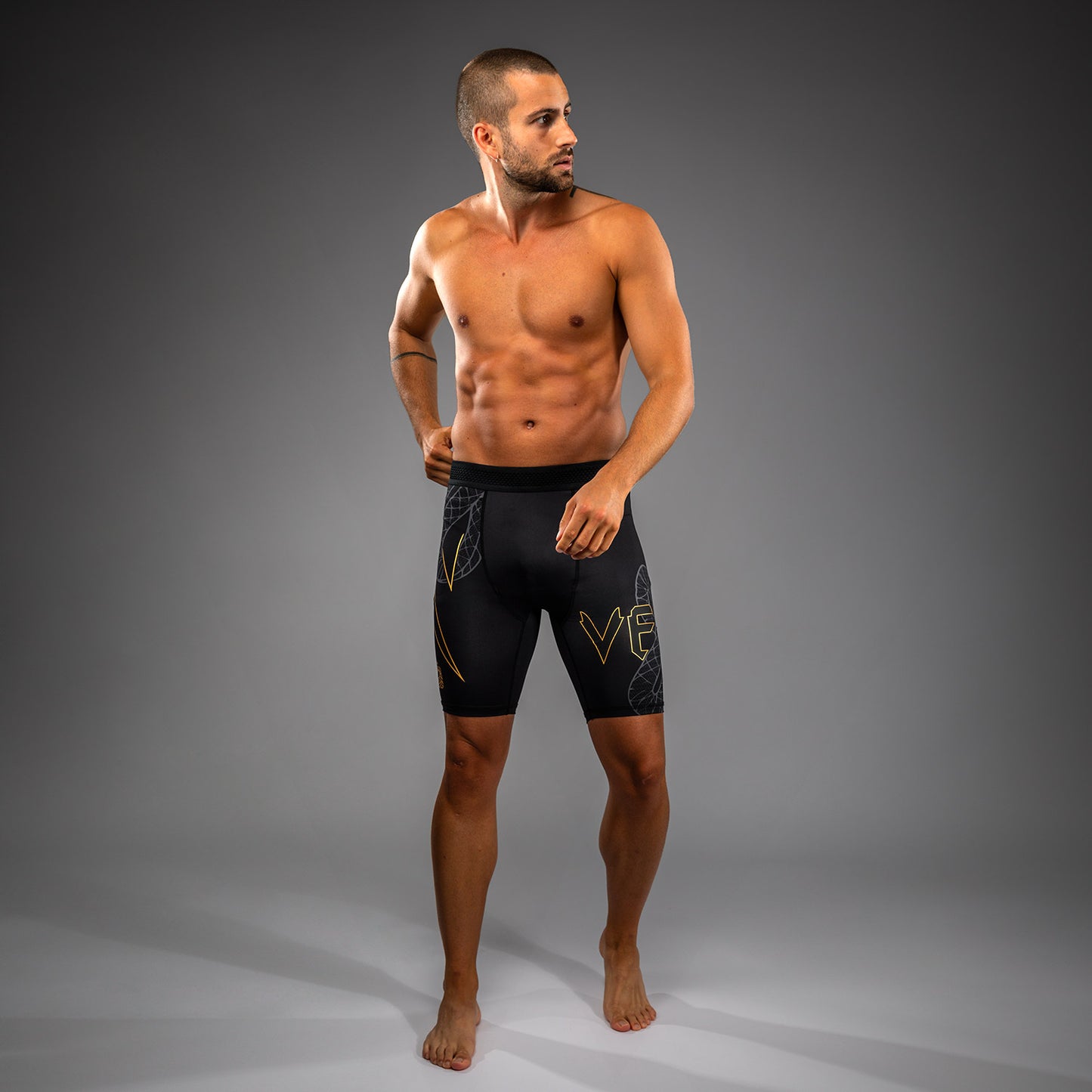 Short de Compression Venum Serpenti – Noir/Argent/Or - product-type_Shorts de compression