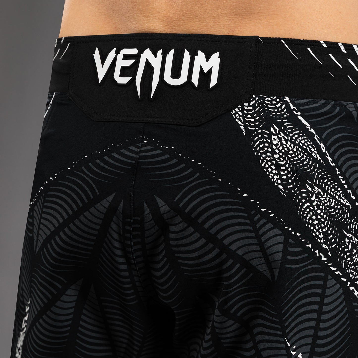 Short de combat coupe courte Homme UFC Zenith by Venum Authentic Fight Night - Noir - product-type_Shorts de MMA