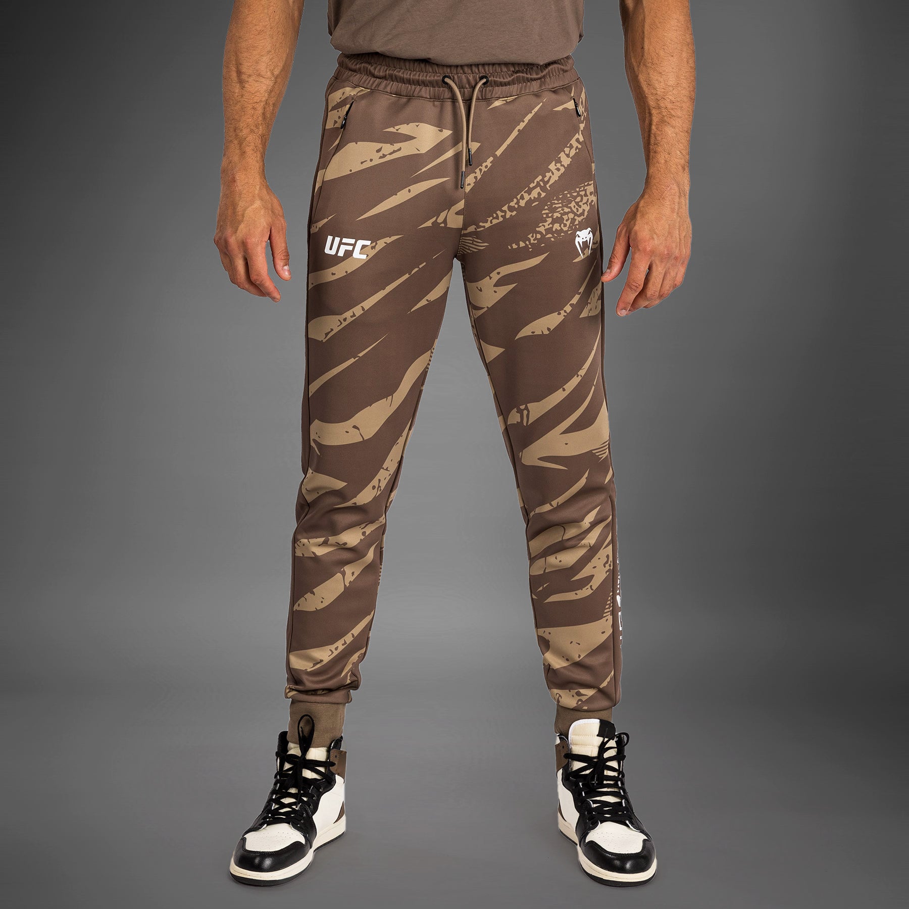 Pantalon pour Hommes UFC Adrenaline by Venum Fight Week - Desert Camo - product-type_Pantalons de jogging