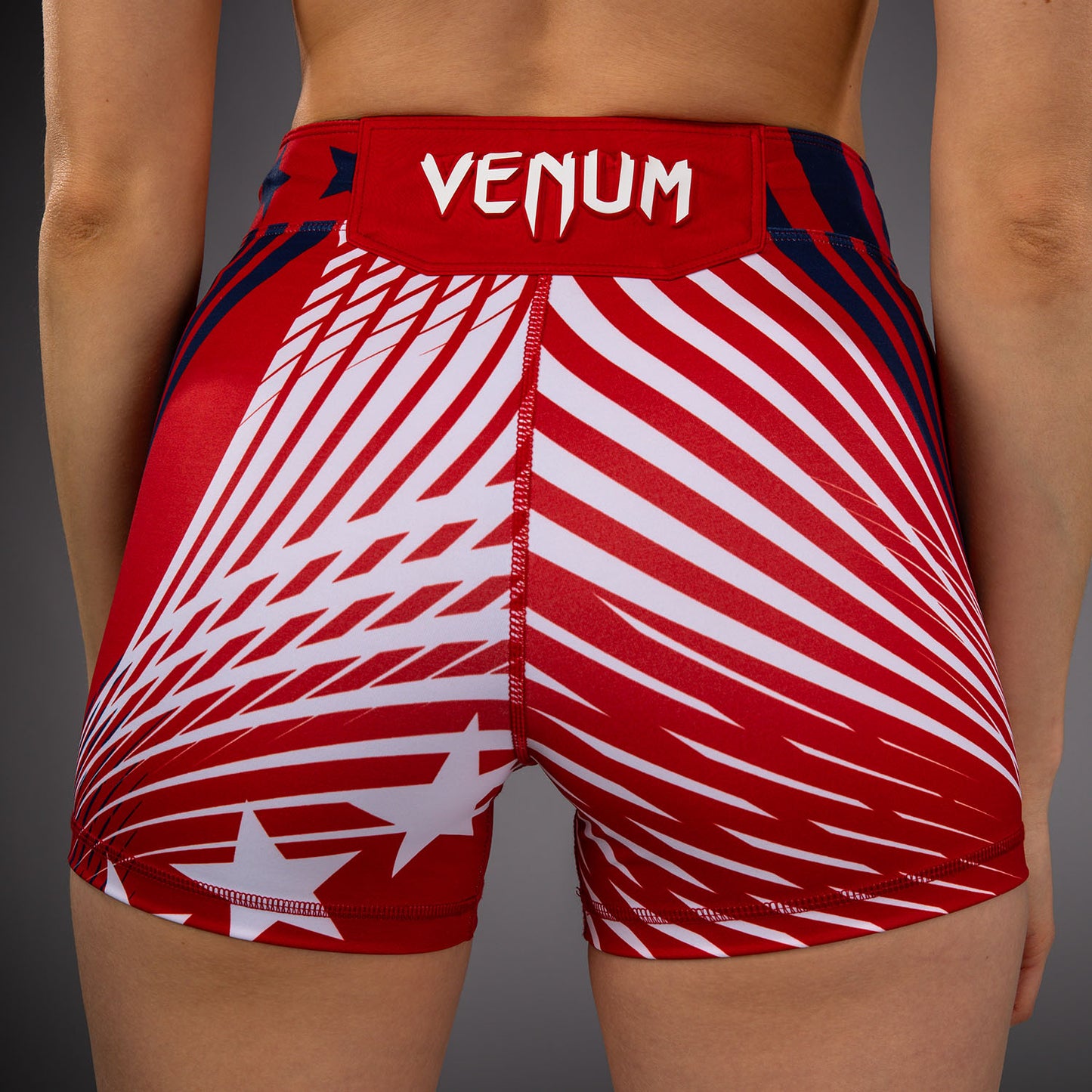Official UFC Freedom 250 by Venum Authentic Short Vale Tudo coupe courte pour femme - Rouge - product-type_Shorts de compression