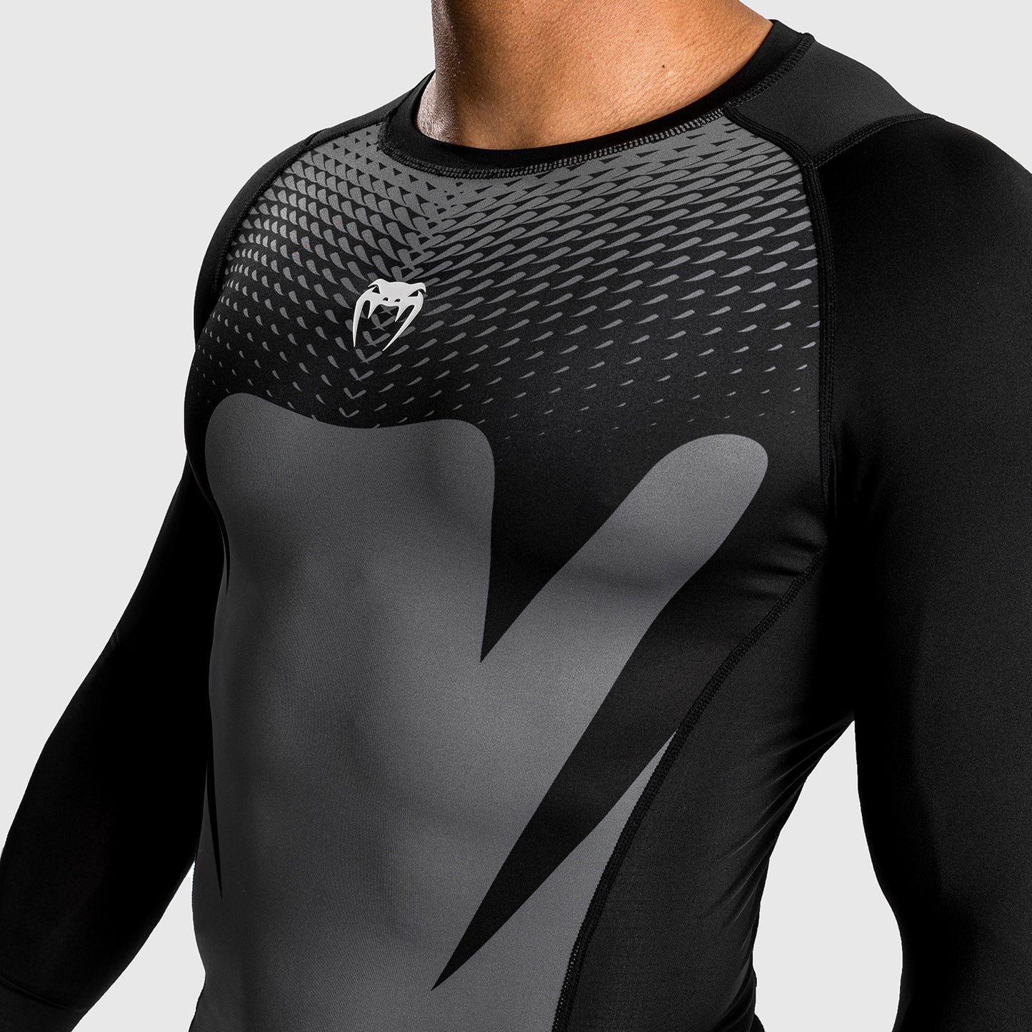 Rashguard à Manches Longues pour Hommes Venum Attack - Noir/Gris - product-type_T-Shirts de Compression