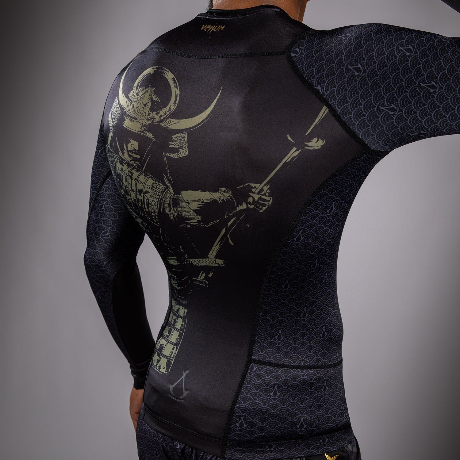 Rashguard Manches Longues Venum x Assassin's Creed Shadows - Noir - product-type_T-Shirts de Compression
