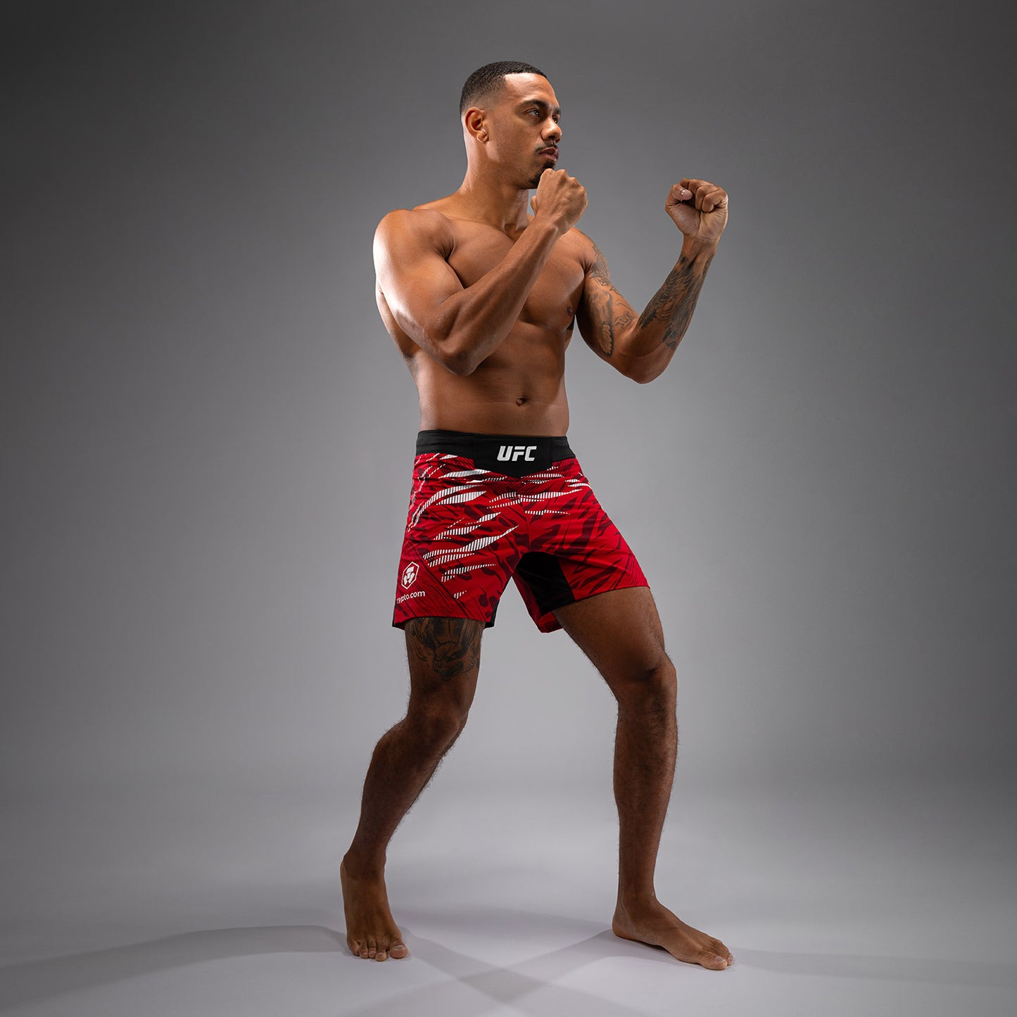 Shorts de Combat pour Hommes UFC Fusion by Venum Authentic Fight Night - Coupe Courte - Rouge - product-type_Shorts de MMA