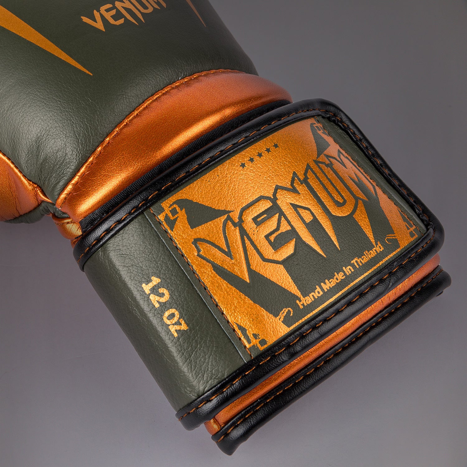 Gants de boxe Venum Giant 3.0 - Edition Spéciale - Kaki/Bronze - product-type_Gants de boxe