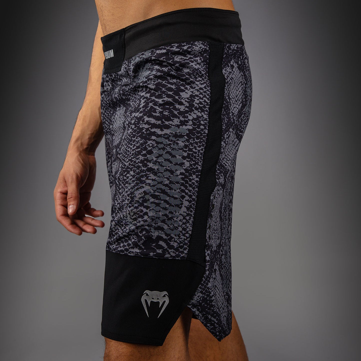 Short de Combat Venum G-Fit Scales – Noir/Gris Charbon
