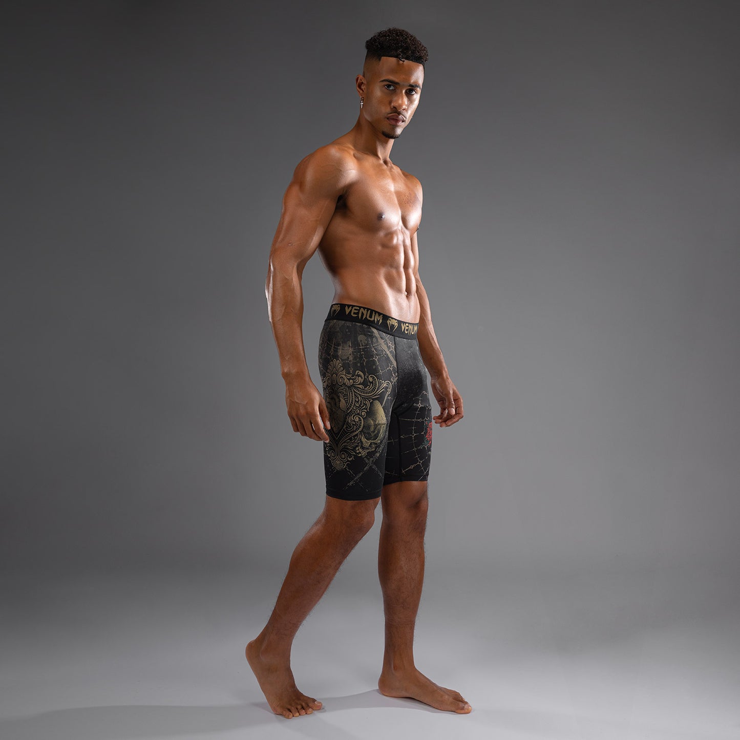 Short de compression pour Hommes Venum Santa Muerte 5.0 - Noir Profond/Or - product-type_Shorts de compression