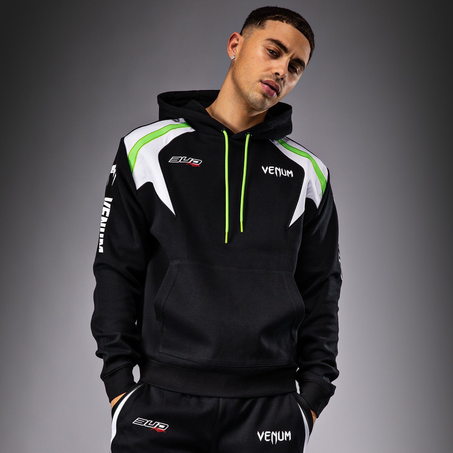 Sweat à capuche pour Hommes Venum x Bud Racing - Noir/Blanc/Citron Vert - product-type_Sweatshirts