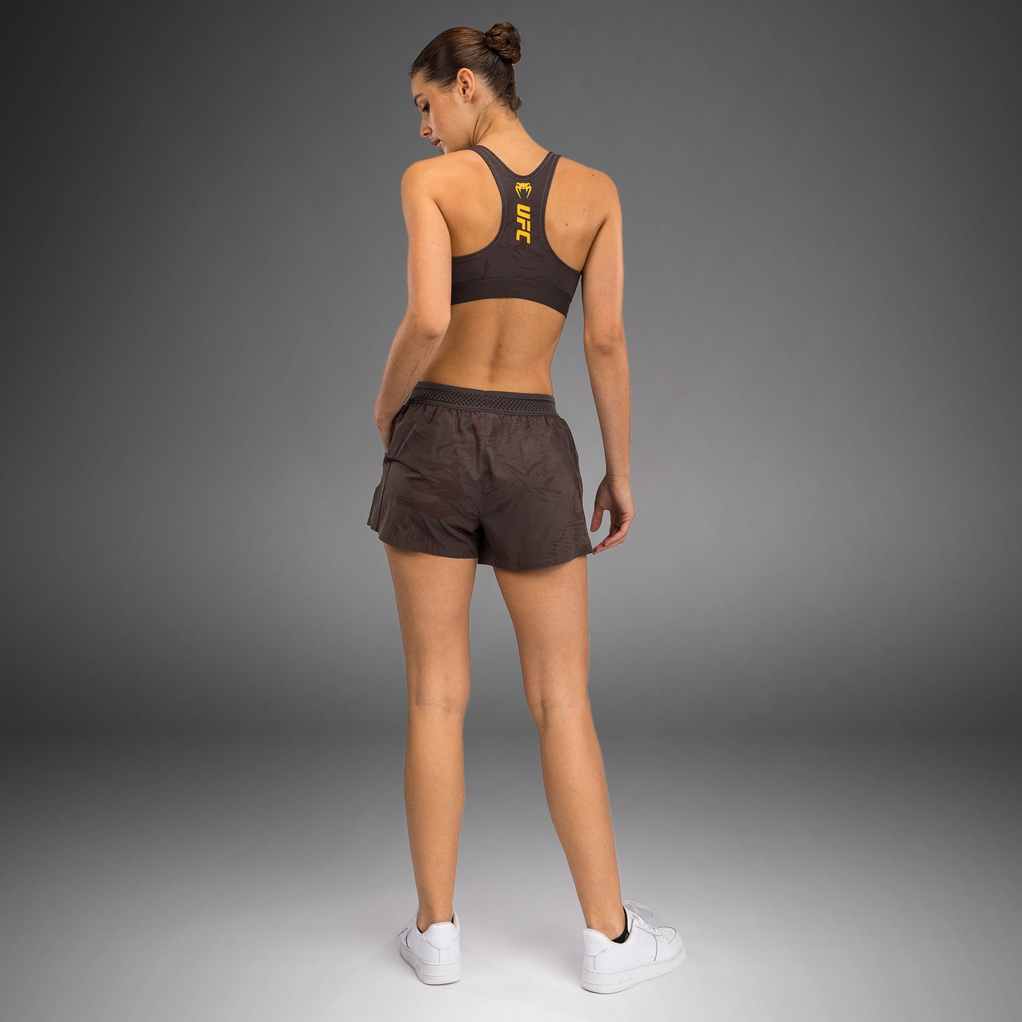 Shorts Performance pour Femmes UFC Fusion by Venum Fight Week - Marron Terrestre - product-type_Shorts de training