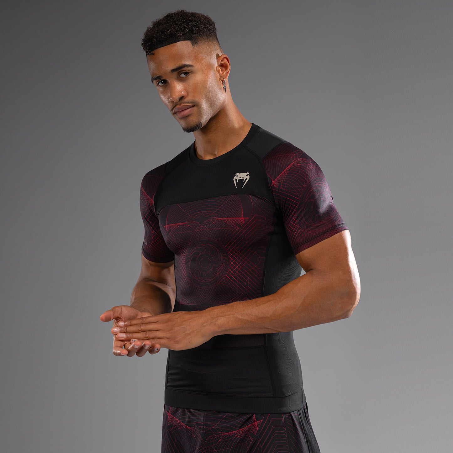 Rashguard à Manches Courtes Venum G-Fit Air pour Hommes - Noir Profond/Rouge Feu - product-type_T-Shirts de Compression