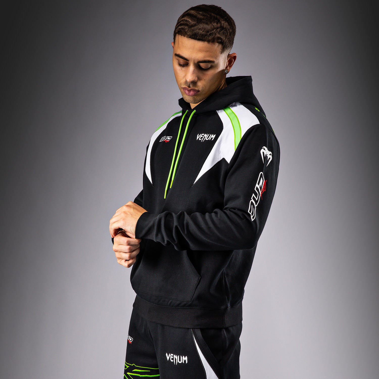 Sweat à capuche pour Hommes Venum x Bud Racing - Noir/Blanc/Citron Vert - product-type_Sweatshirts