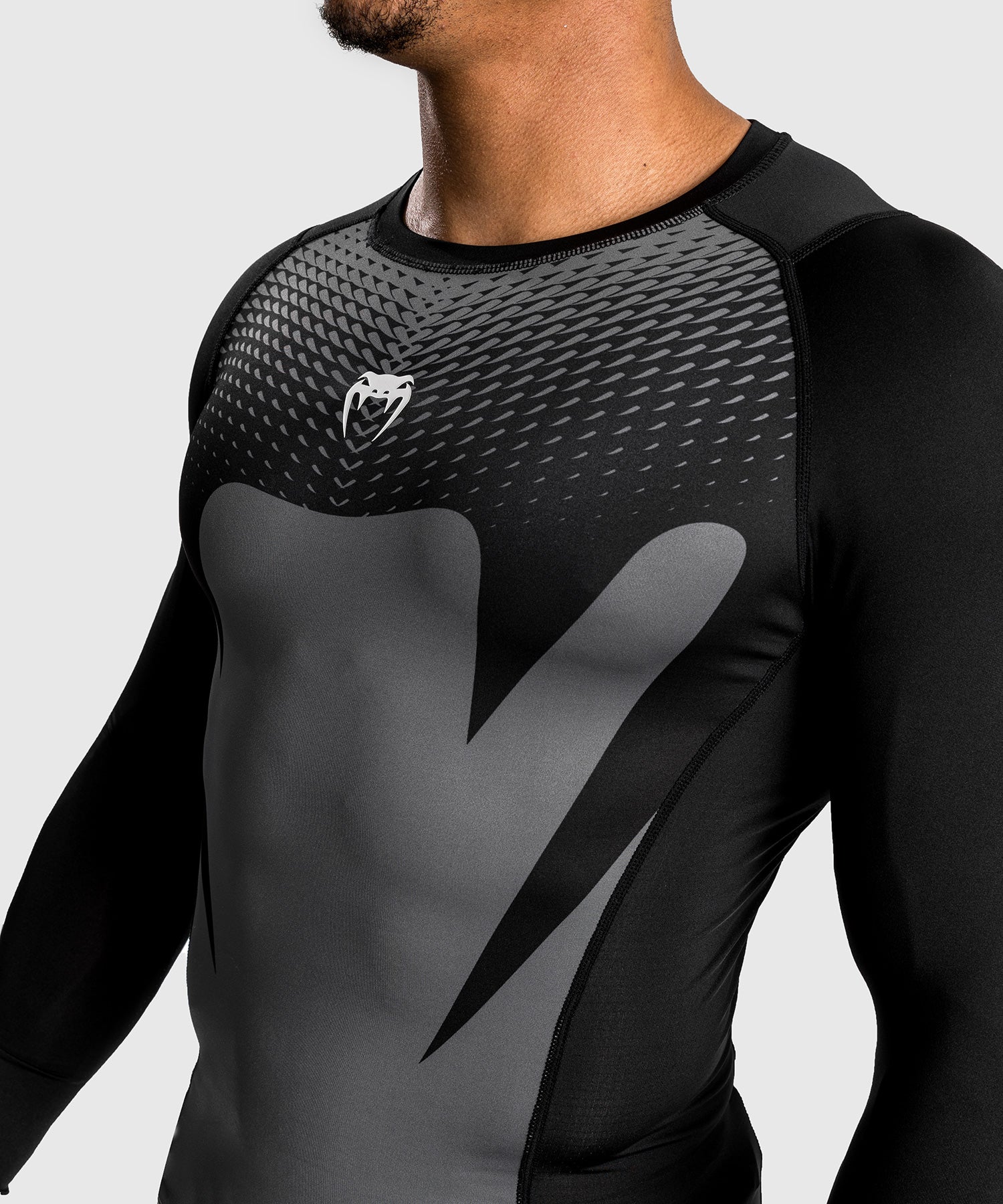 Rashguard à Manches Longues pour Hommes Venum Attack - Noir/Gris - product-type_T-Shirts de Compression