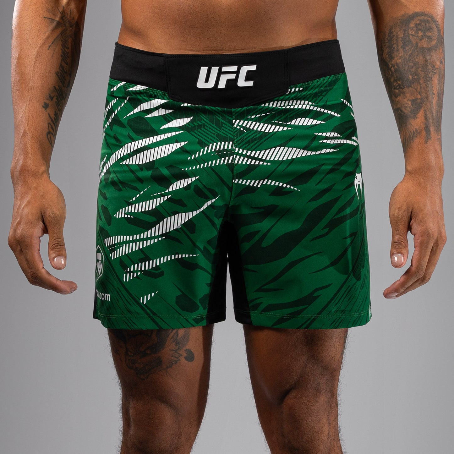 Shorts de Combat pour Hommes UFC Fusion by Venum Authentic Fight Night - Coupe Courte - Vert - product-type_Shorts de MMA