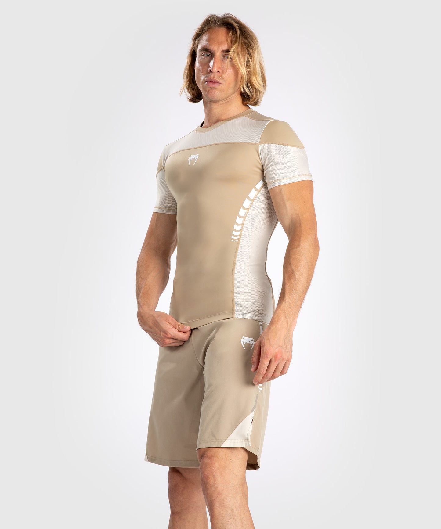 Rashguard À Manches Courtes pour Hommes Venum Tempest - Beige/Sable - product-type_T-Shirts de Compression