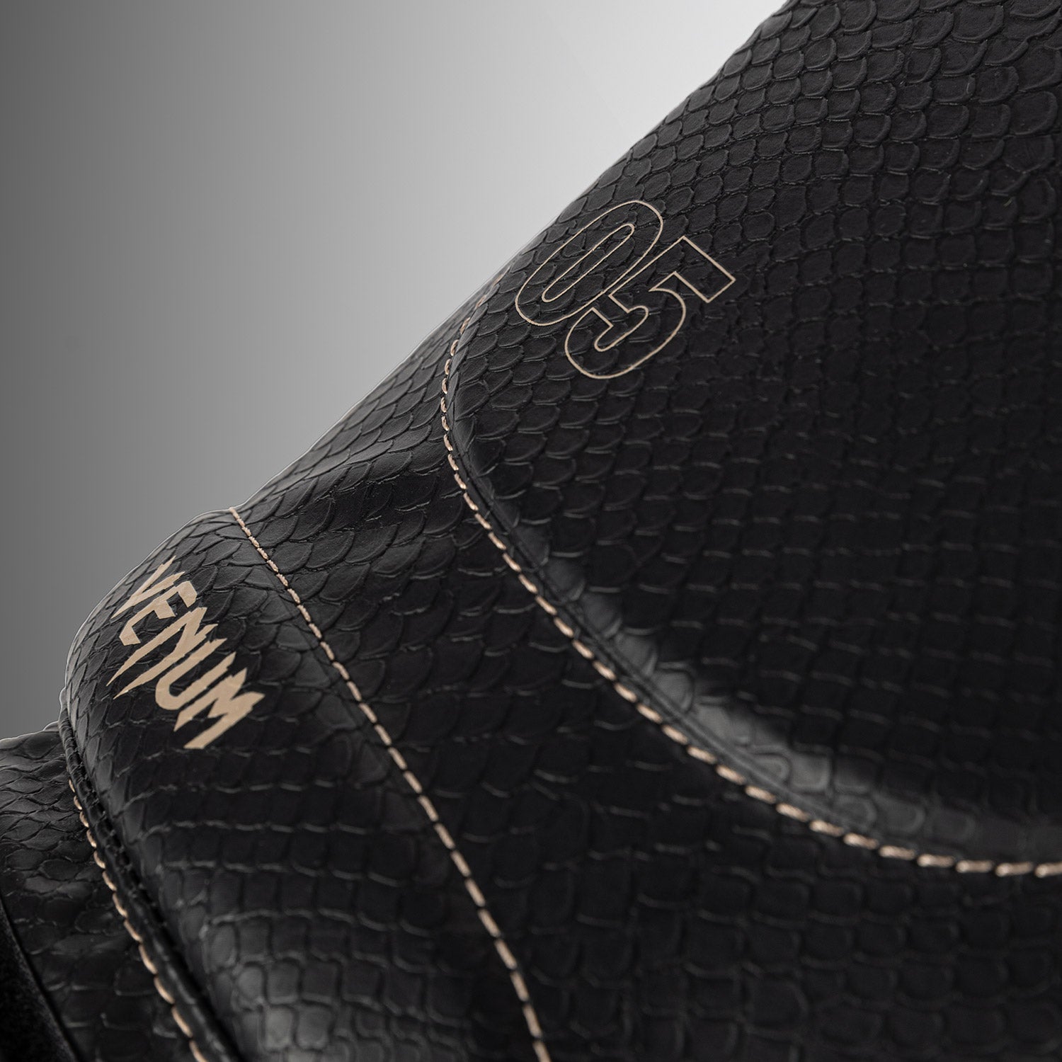 Gants de Boxe Venum Impact Evo Scales – Noir - product-type_Gants de boxe