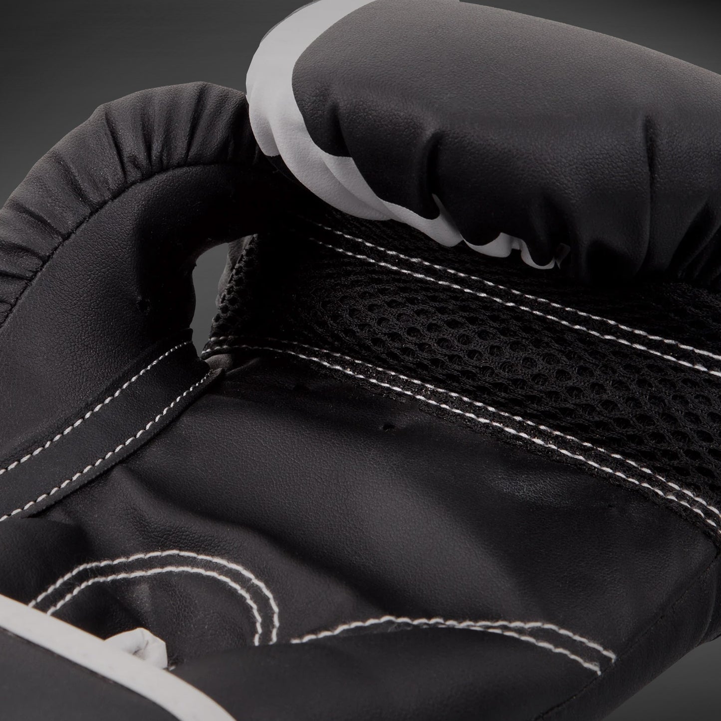 Gants de boxe Venum Challenger 2.0 pour Enfants - Noir/Blanc - product-type_Gants de boxe