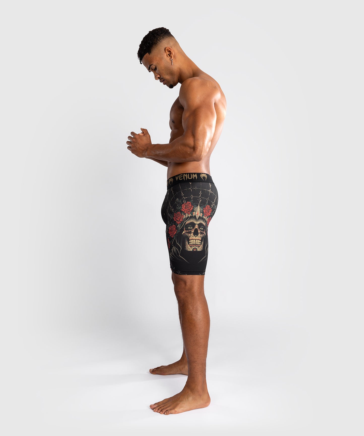 Short de compression pour Hommes Venum Santa Muerte 5.0 - Noir Profond/Or - product-type_Shorts de compression