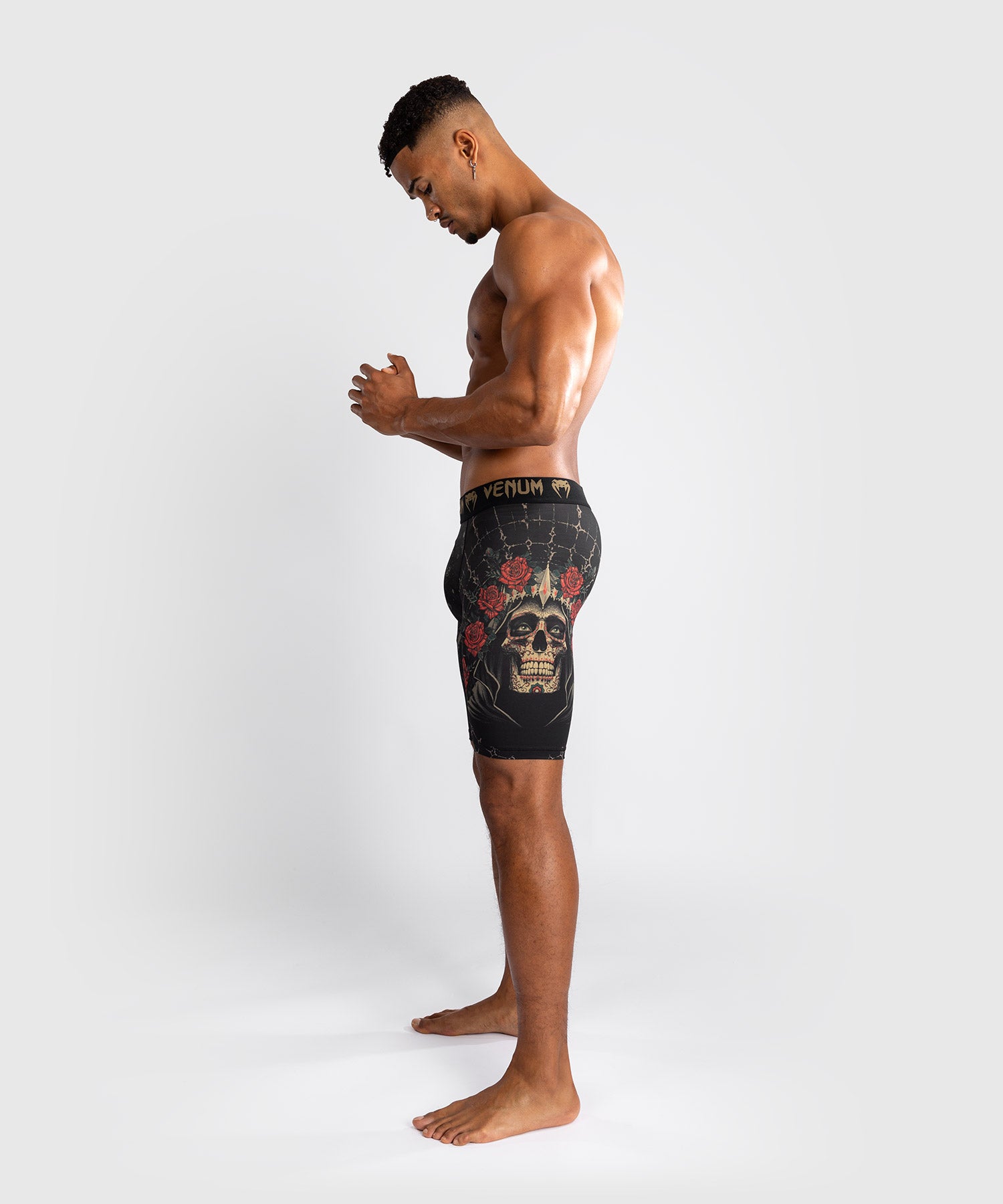 Short de compression pour Hommes Venum Santa Muerte 5.0 - Noir Profond/Or - product-type_Shorts de compression