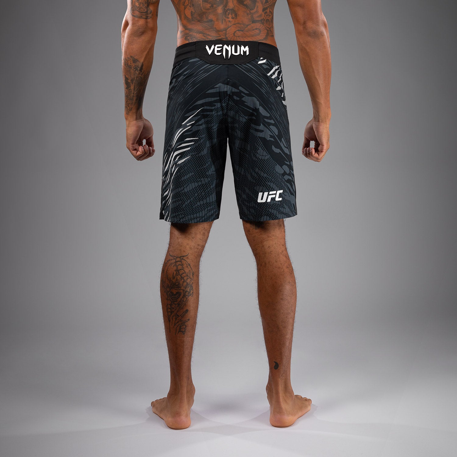 Shorts de Combat pour Hommes UFC Fusion by Venum Authentic Fight Night - Coupe Longue - Noir - product-type_Shorts de MMA