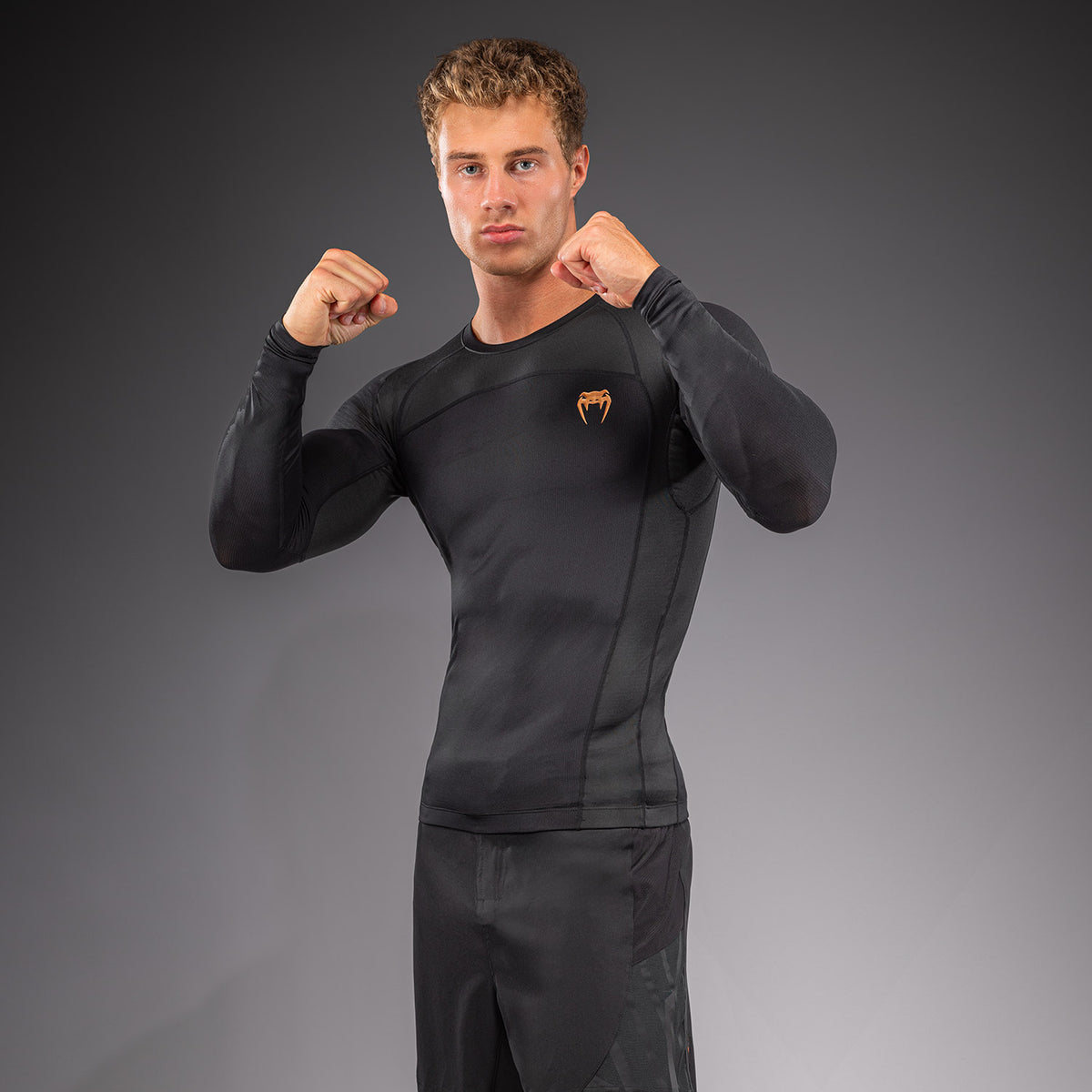Rashguard manches longues Venum G-Fit Revolution - Noir/Cuivre
