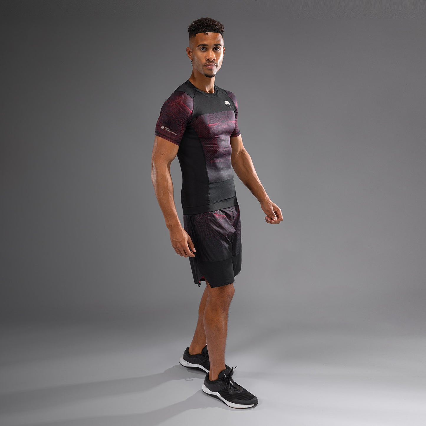 Rashguard à Manches Courtes Venum G-Fit Air pour Hommes - Noir Profond/Rouge Feu - product-type_T-Shirts de Compression