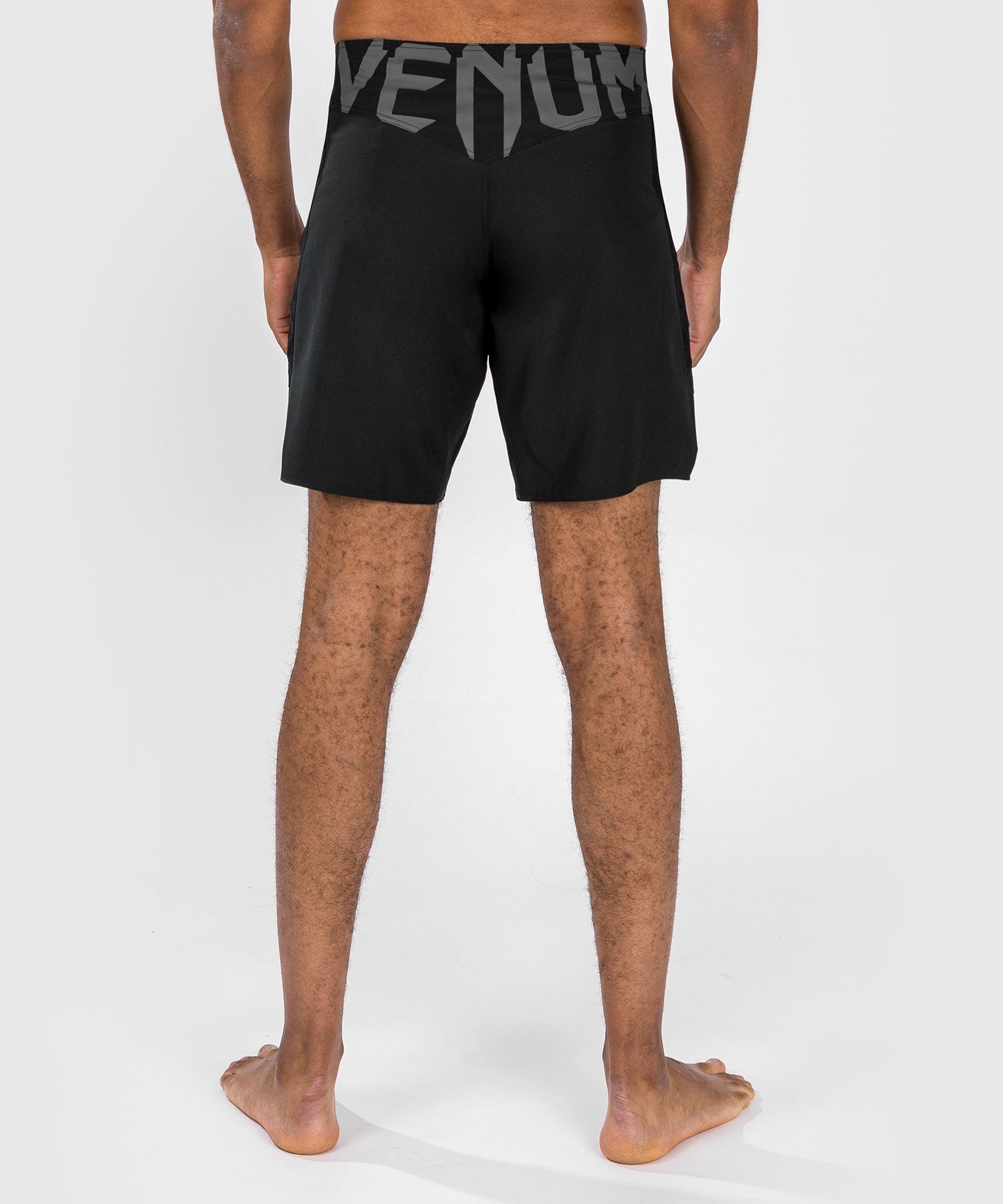 Venum Light 5.0 Short de combat - Noir/Blanc - product-type_Shorts de MMA