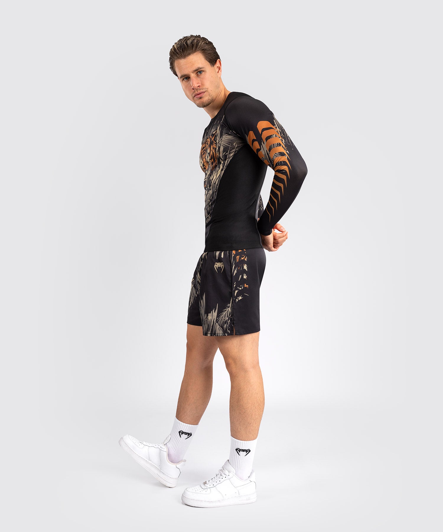 Rashguard à Manches Longues Venum Tiger pour Hommes - Noir/Orange Néon - product-type_T-Shirts de Compression