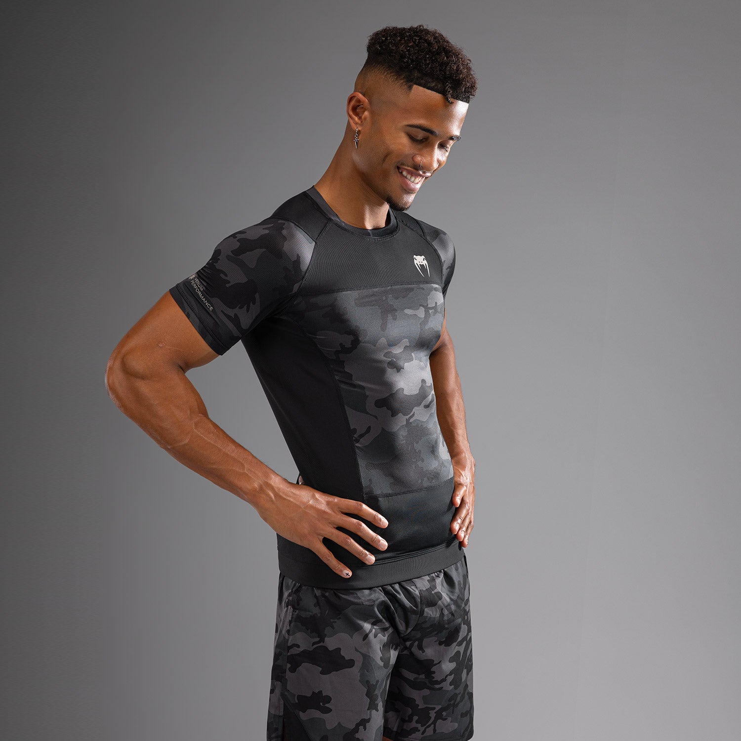 Rashguard à Manches Courtes Venum G-Fit Air pour Hommes - Camo Urban - product-type_T-Shirts de Compression
