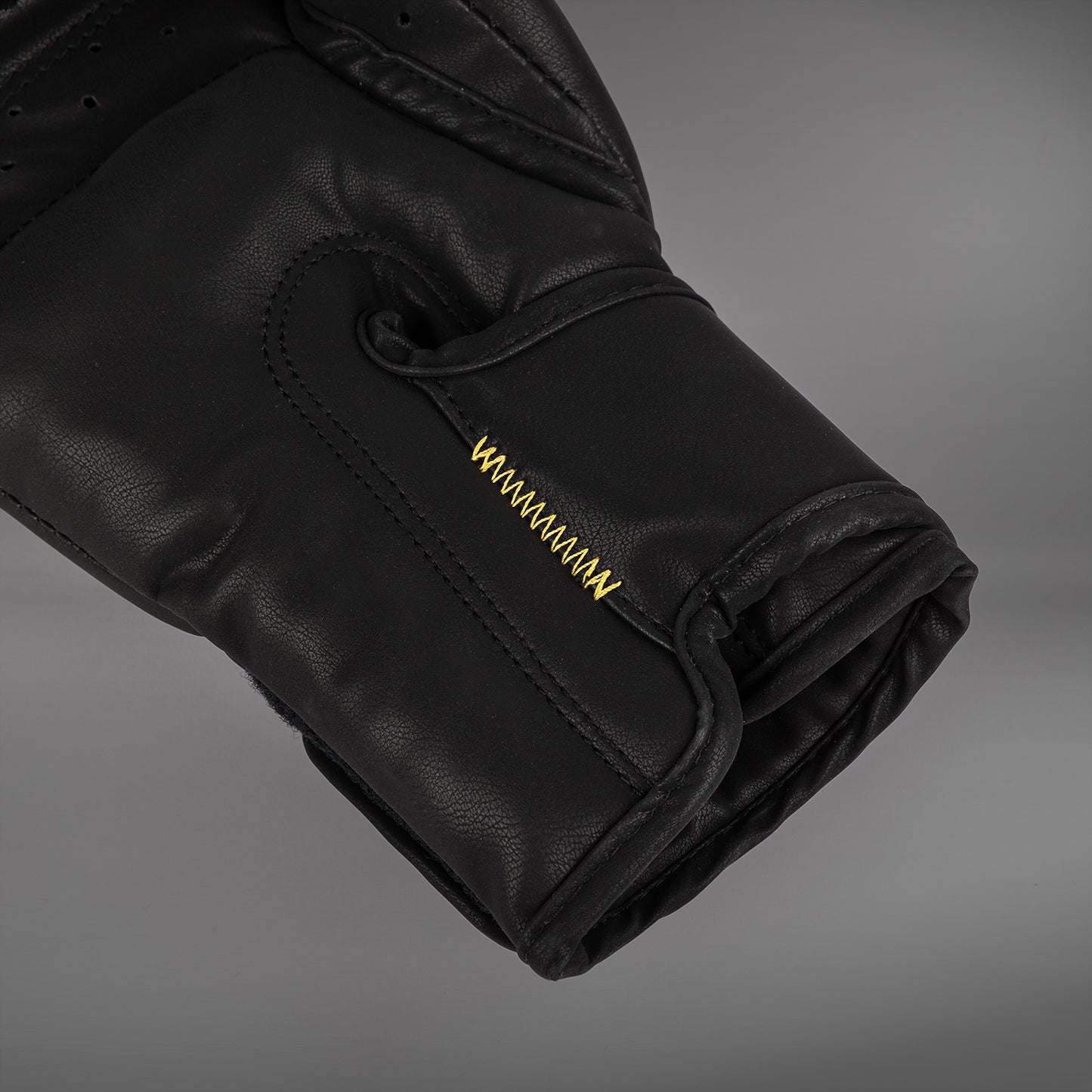 Gants de Boxe Venum Serpenti – Noir/Argent/Or - product-type_Gants de boxe