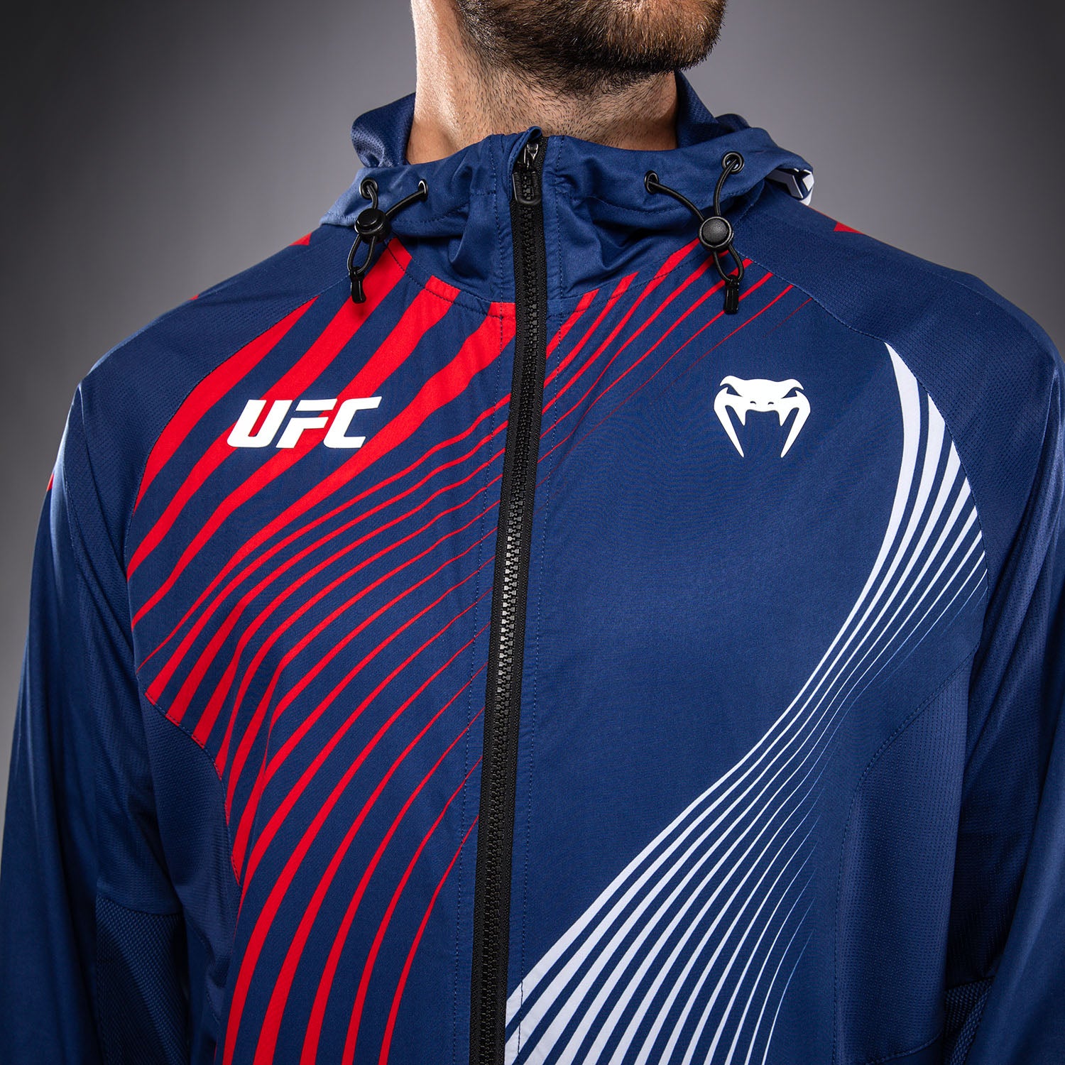 UFC Freedom 250 by Venum Authentic Fight Night Sweat à capuche Walkout Personnalisé pour homme - Bleu - product-type_Vestes