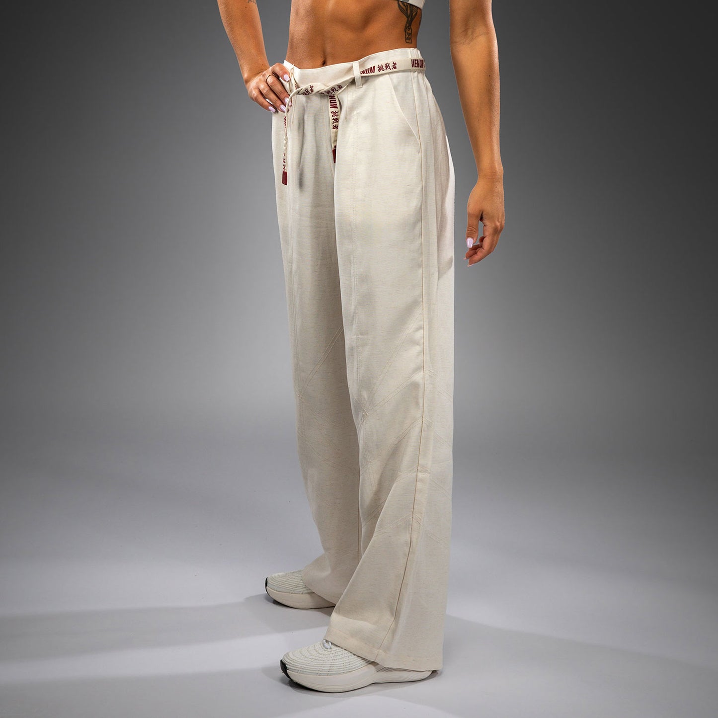 Pantalon pour Femmes Venum Serpenti – Ivoire/Bordeaux - product-type_Pantalons de jogging