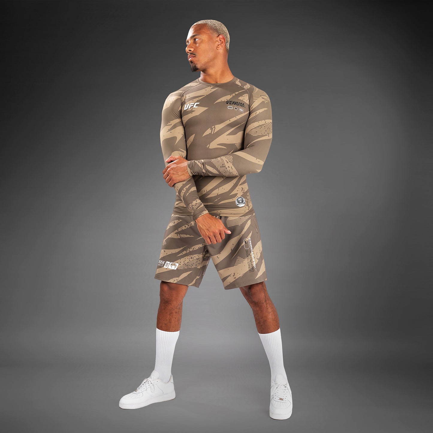 Rashguard À Manches Longues UFC Adrenaline by Venum Fight Week Performance - Desert Camo - product-type_T-Shirts de Compression