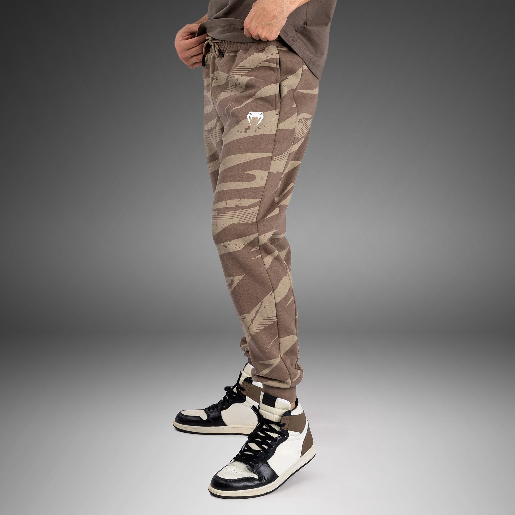 Pantalon pour Hommes UFC Adrenaline by Venum Fight Week - Desert Camo - product-type_Pantalons de jogging