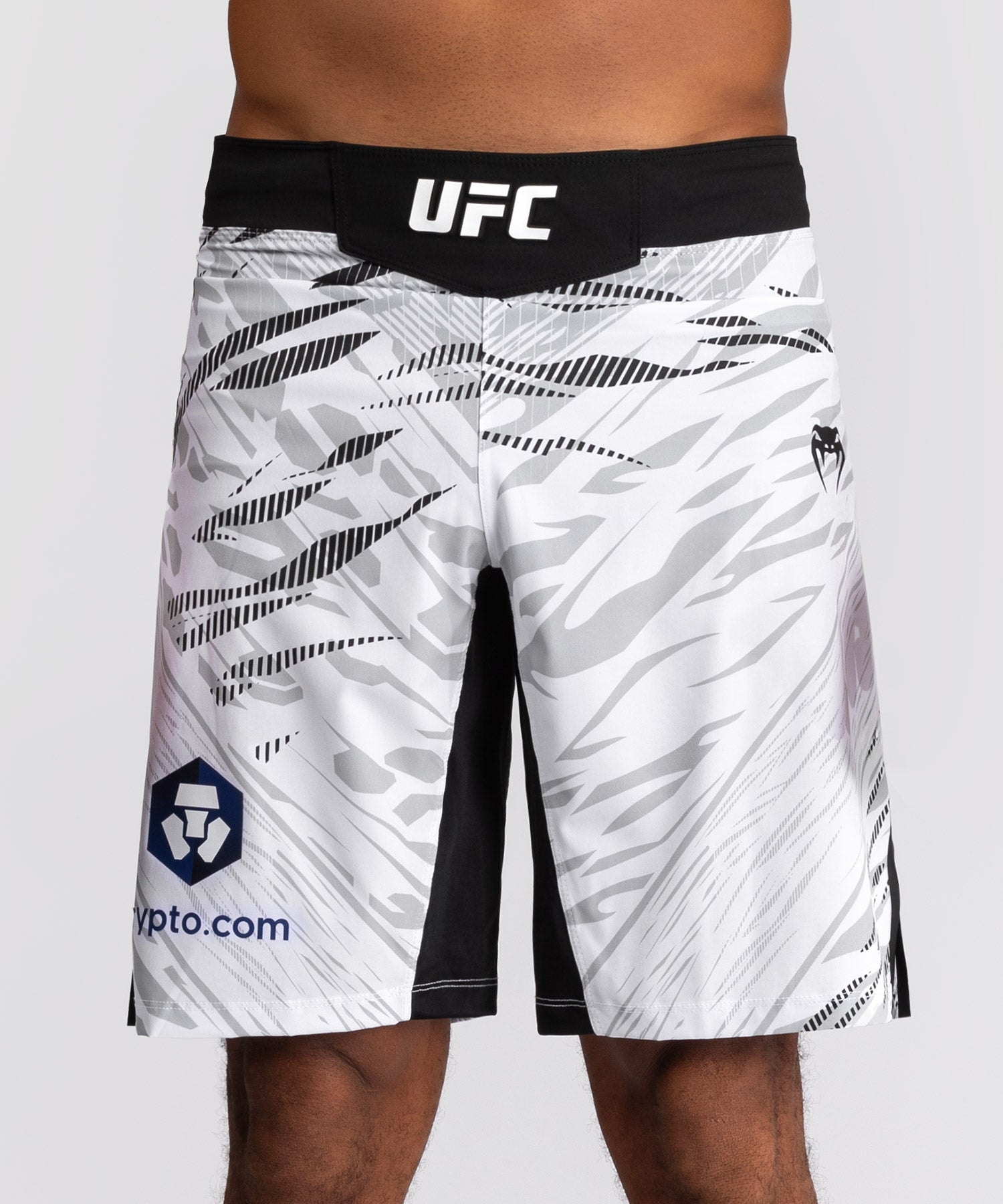 Shorts de Combat pour Hommes UFC Fusion by Venum Authentic Fight Night - Coupe Longue - Blanc - product-type_Shorts de MMA