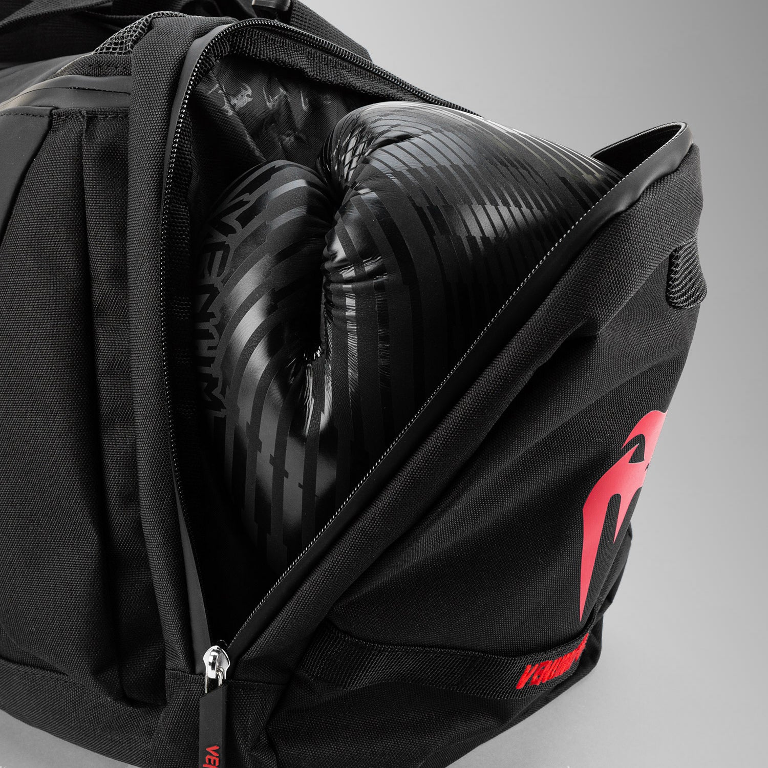 Sac de Sport Venum Trainer Lite Evo (48L) – Noir/Rouge - product-type_Sacs de sport