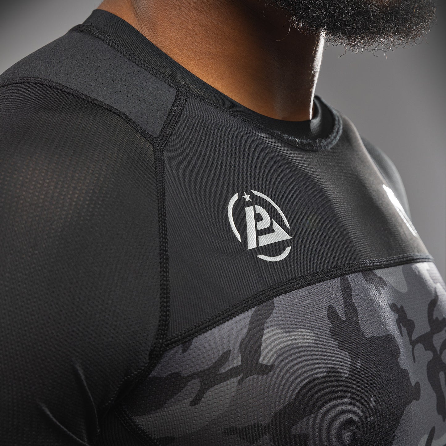 Rashguard manches courtes Venum x Polaris - Noir/Gris - product-type_T-Shirts de Compression