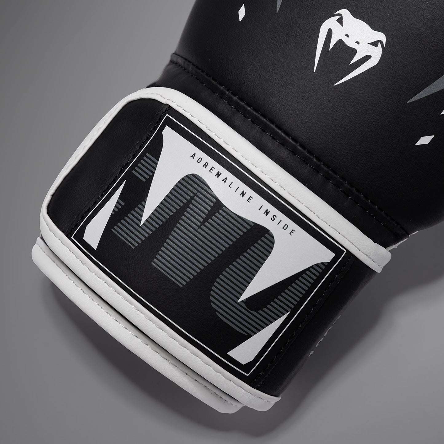 Gants de Boxe Venum Adrenaline – Noir/Gris Argenté - product-type_Gants de boxe