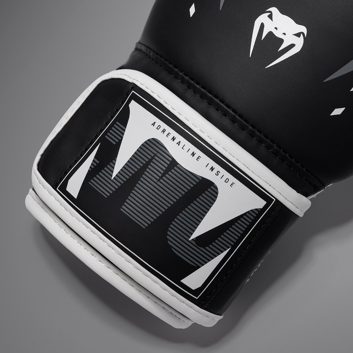 Gants de Boxe Venum Adrenaline – Noir/Gris Argenté - product-type_Gants de boxe
