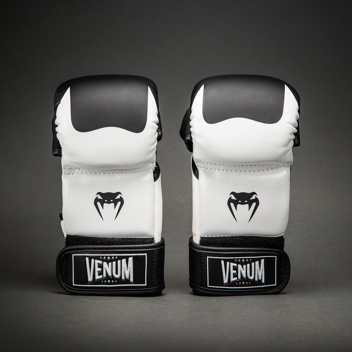 Gants de Sparring Venum Attack 2.0 – Noir/Blanc