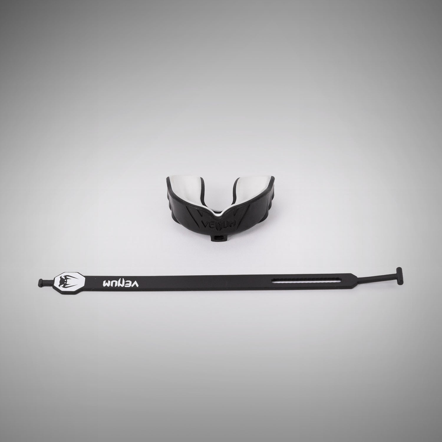 Protège-dents Venum Challenger avec/sans Sangles - Noir/Blanc - product-type_Protège-lèvres