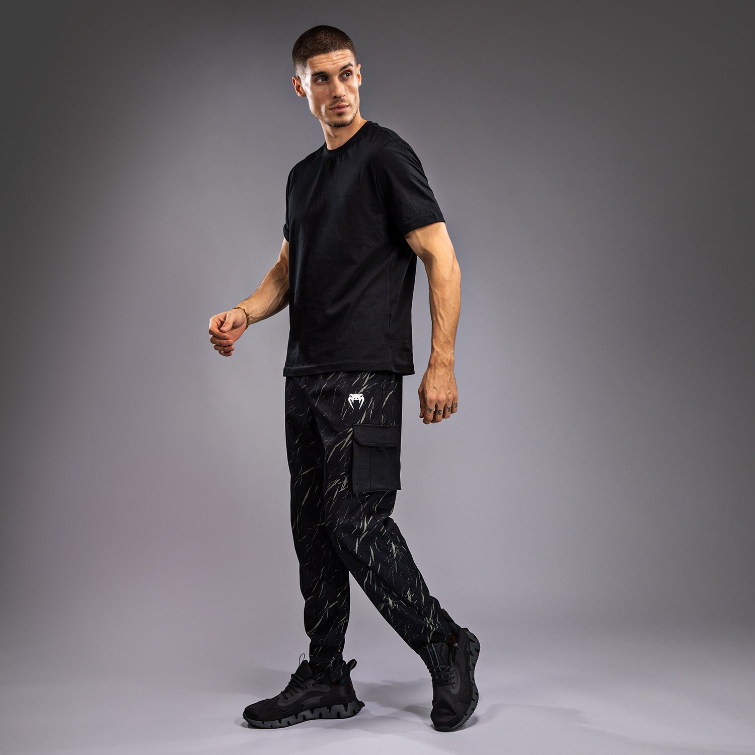 Jogging pour Hommes Venum Trooper - Noir/Beige - product-type_Pantalons de jogging