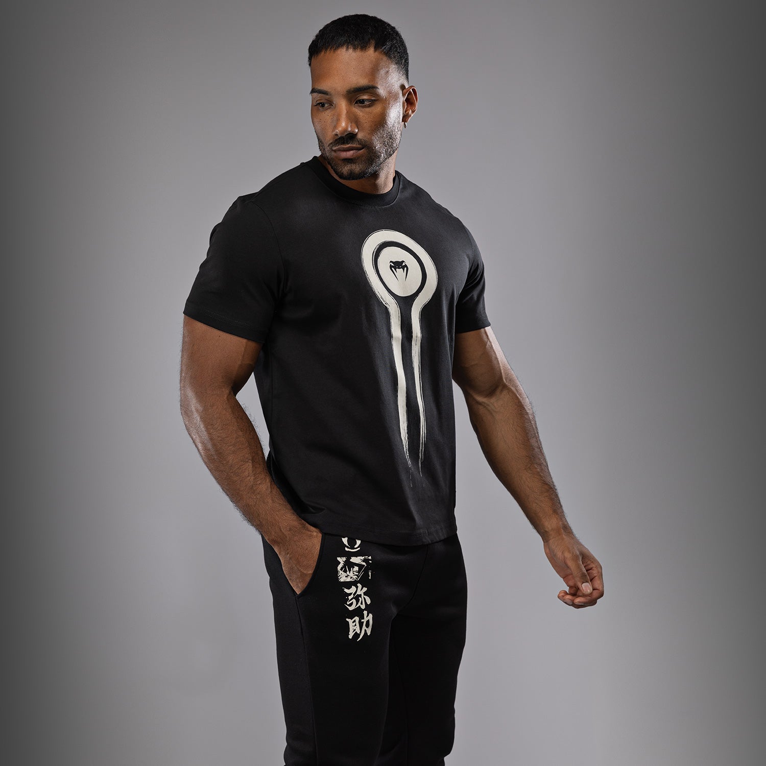 T-Shirt Venum x Assassin's Creed Shadows - Noir - product-type_T-Shirts