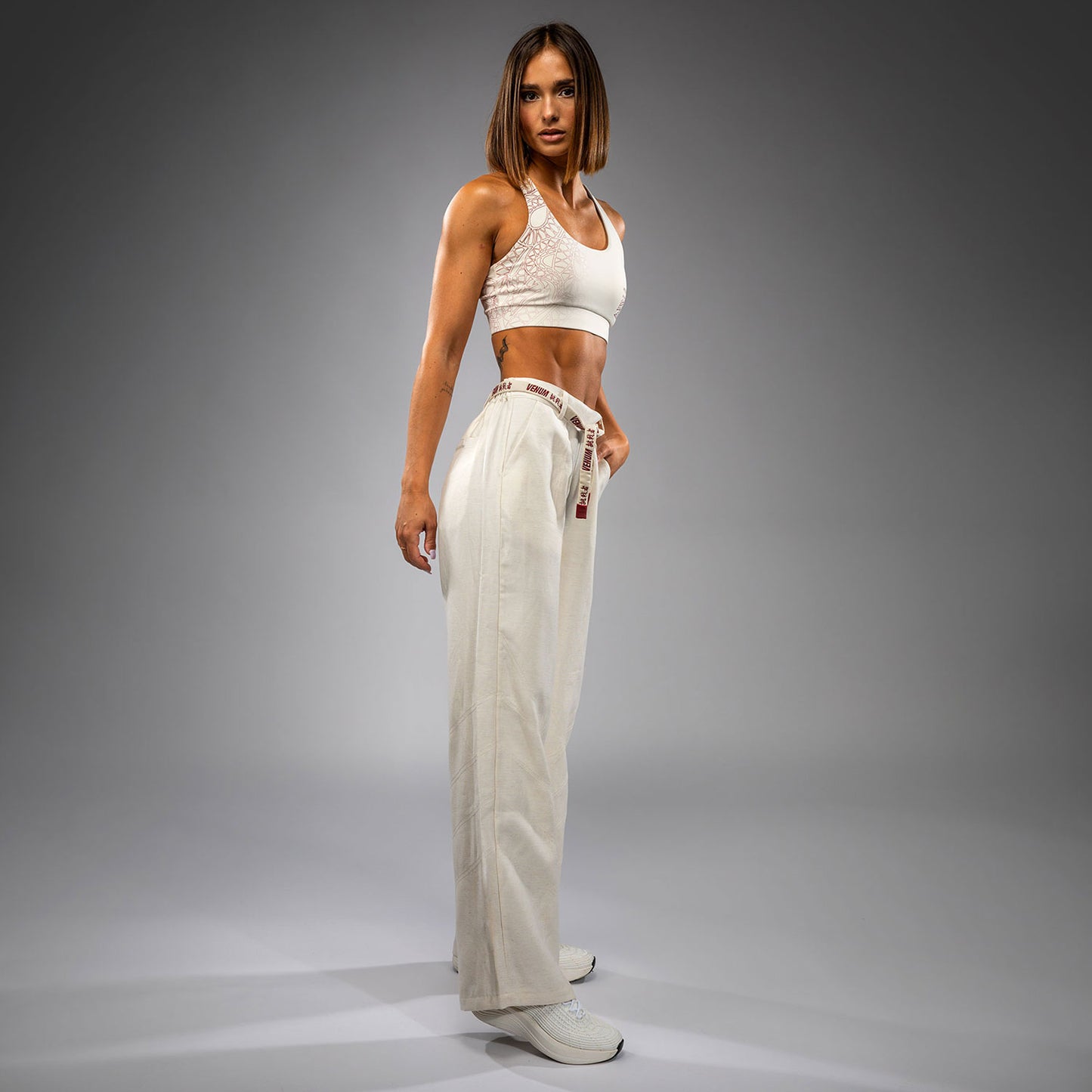Pantalon pour Femmes Venum Serpenti – Ivoire/Bordeaux - product-type_Pantalons de jogging