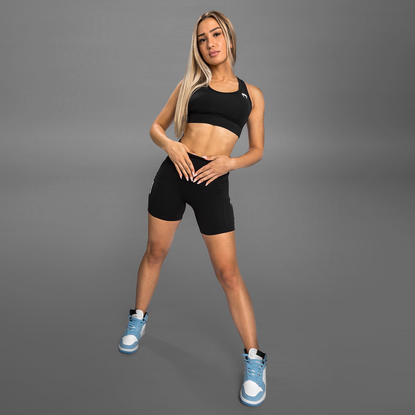 Brassière de Sport Venum Essential Medium Impact - Noir - product-type_Brassières de sport