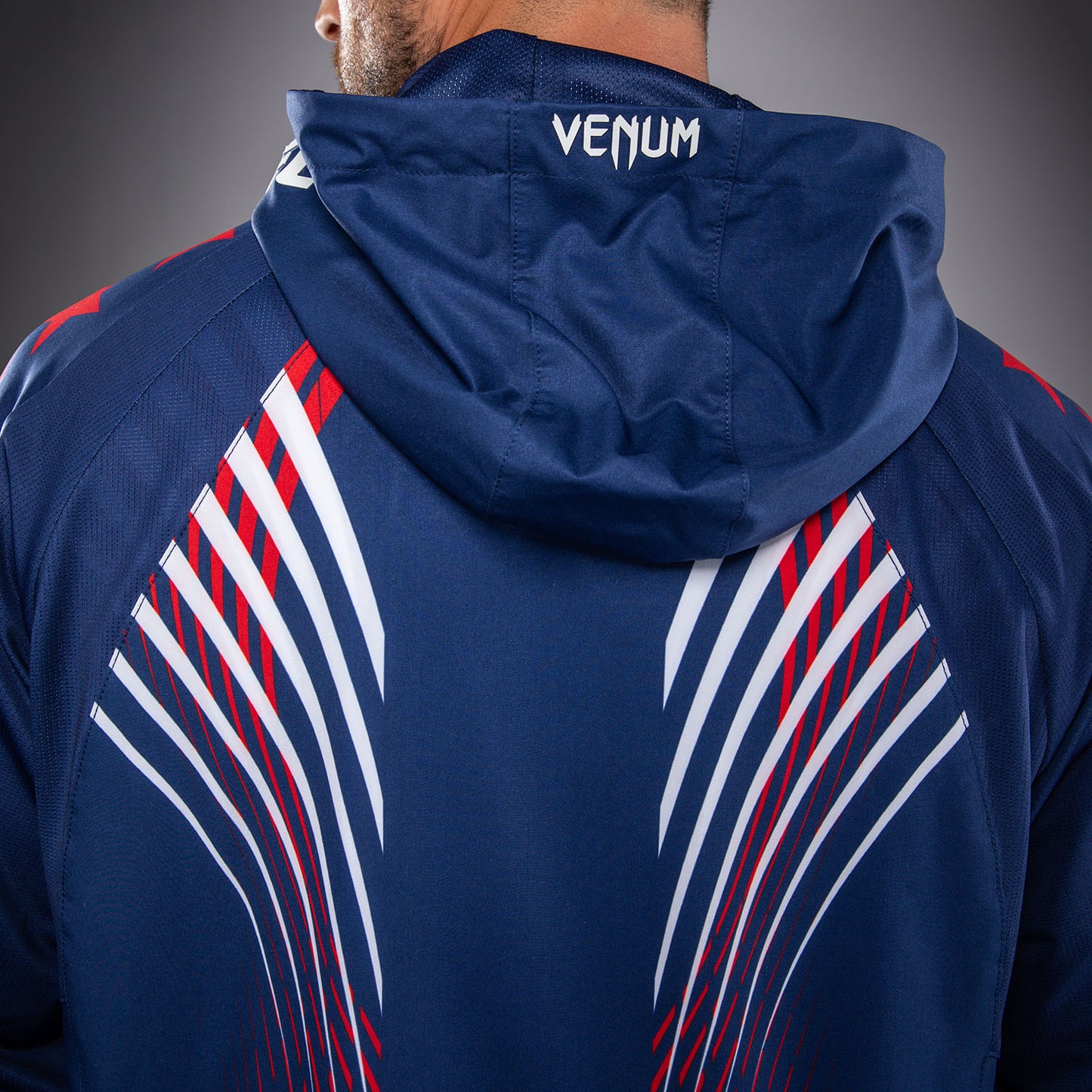 UFC Freedom 250 by Venum Authentic Fight Night Sweat à capuche Walkout Personnalisé pour homme - Bleu - product-type_Vestes